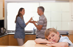 mentalhelp_shutterstock-90689560-alcoholic-parents-arguing-with-child-in-same-room-sadness